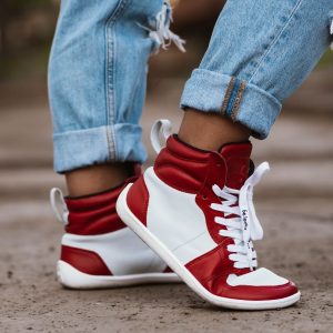 Be Lenka Stellar Red & White